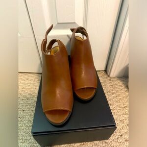 G. H. Bass & co. Buckled sling back brown leather heels. Size 6.5.